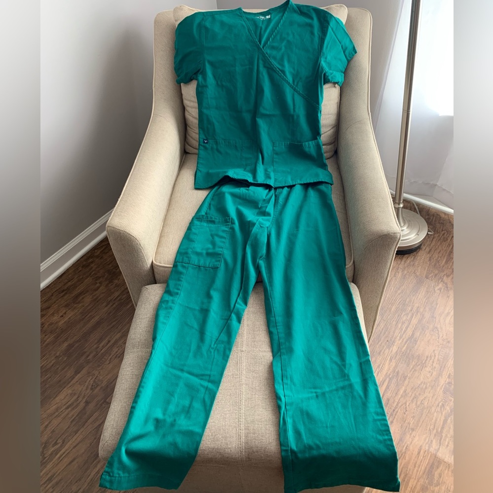 Womens scrub set